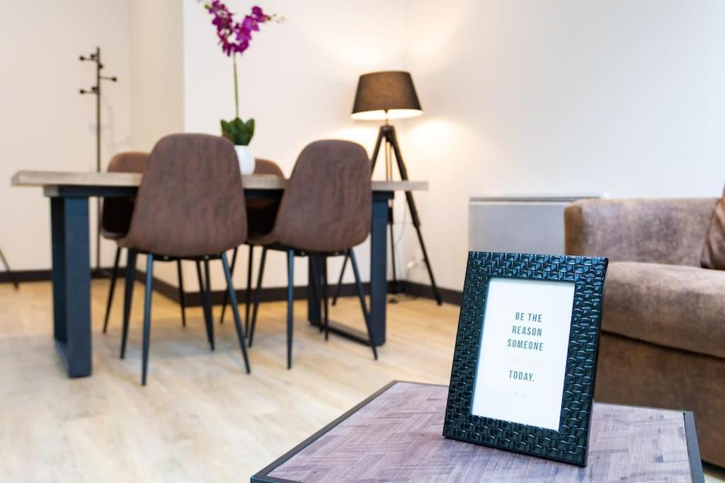 La Cambuse Topdestination-Bourg - Centre Ville - Classe 3 Etoiles 外观 照片