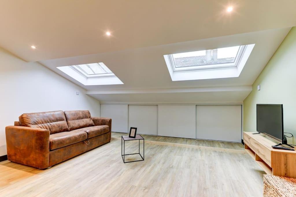 La Cambuse Topdestination-Bourg - Centre Ville - Classe 3 Etoiles 外观 照片