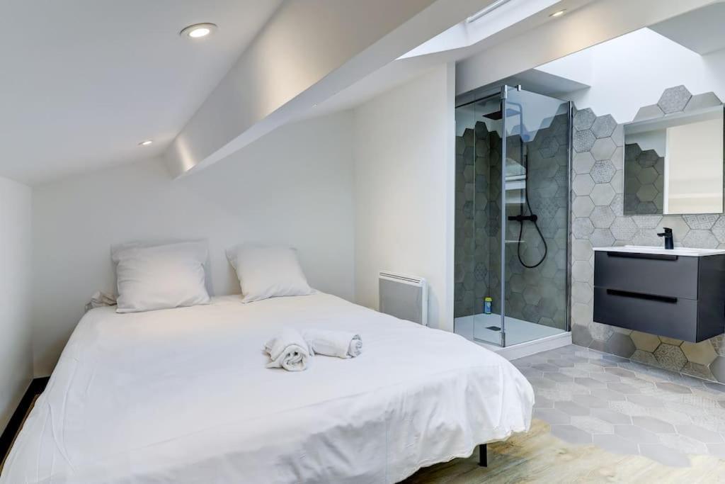 La Cambuse Topdestination-Bourg - Centre Ville - Classe 3 Etoiles 外观 照片
