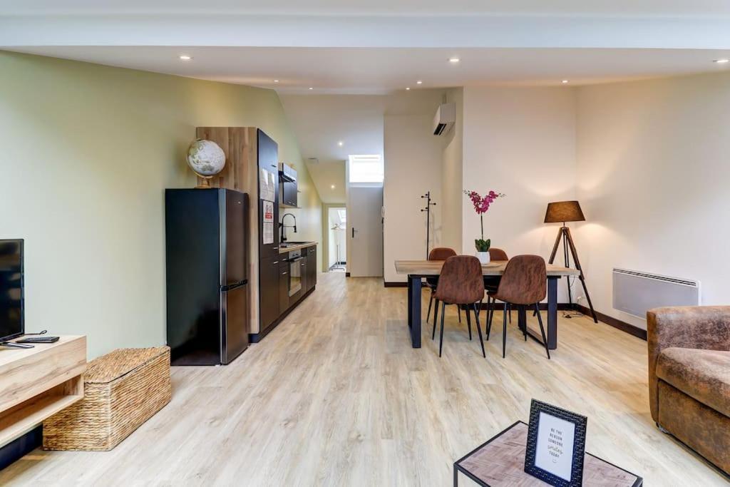La Cambuse Topdestination-Bourg - Centre Ville - Classe 3 Etoiles 外观 照片