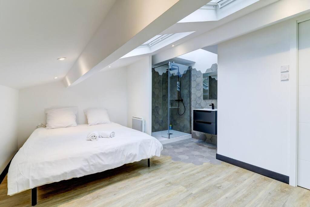 La Cambuse Topdestination-Bourg - Centre Ville - Classe 3 Etoiles 外观 照片