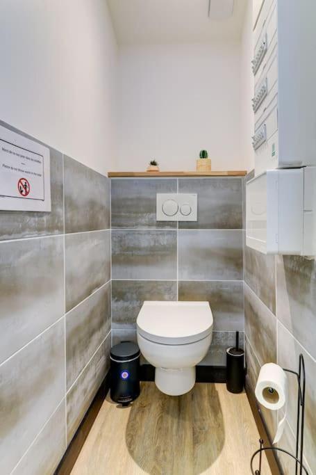 La Cambuse Topdestination-Bourg - Centre Ville - Classe 3 Etoiles 外观 照片